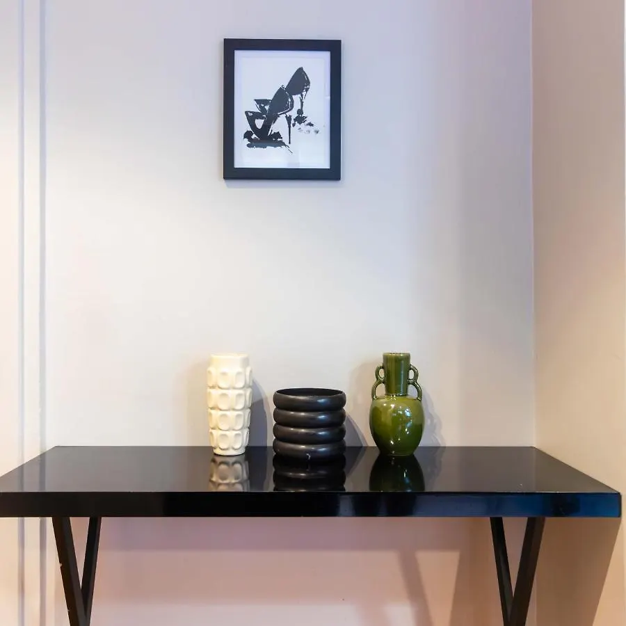 Apartment Center Of Paris By Studio Prestige France